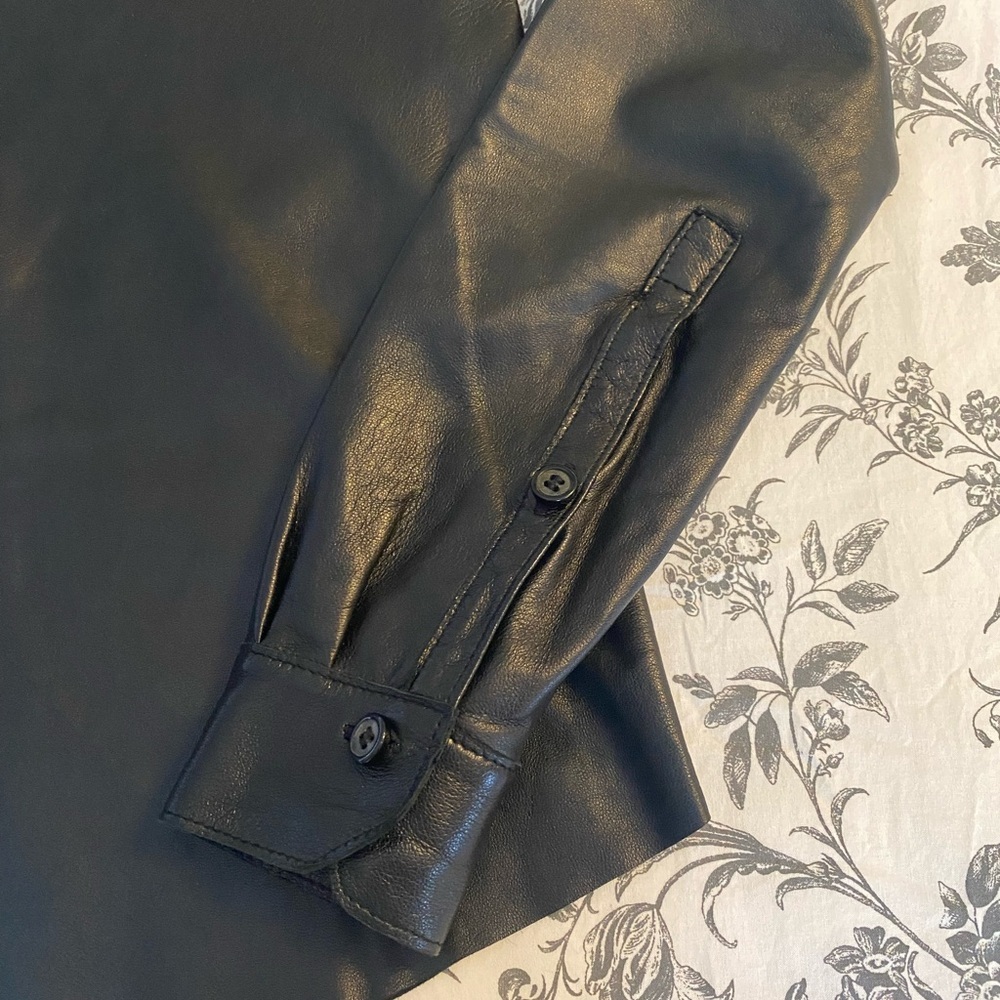 Danier NWOT Genuine Leather Black Shirt / Top Blouse Soft Size 2XXSmall - Picture 5 of 8